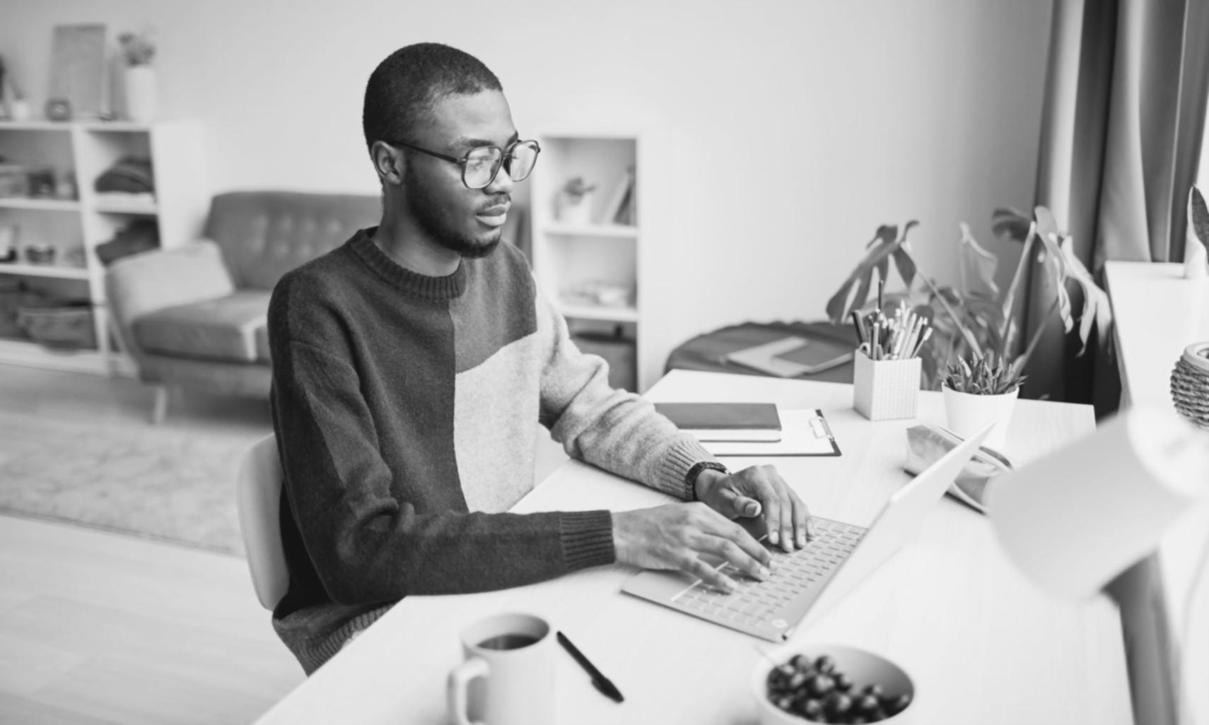 Detail finančních výkazů a analytických grafů